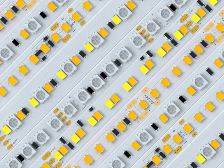 Wie werden LED-Leuchtbänder entworfen und hergestellt?