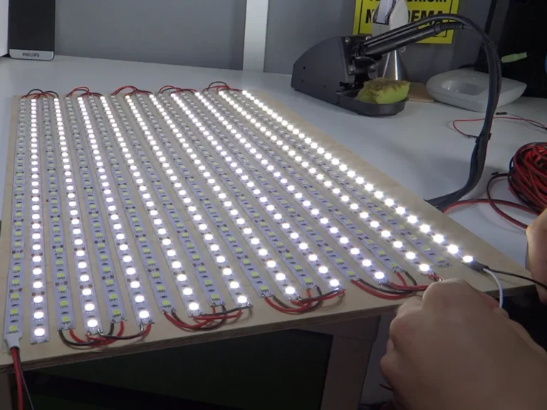 LEDストリップライトの正しい配線_直列・並列回路ガイド