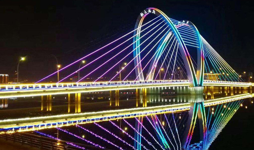 Visualisation du projet d'éclairage LED d'un pont