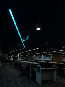 冰蓝之字形线形灯