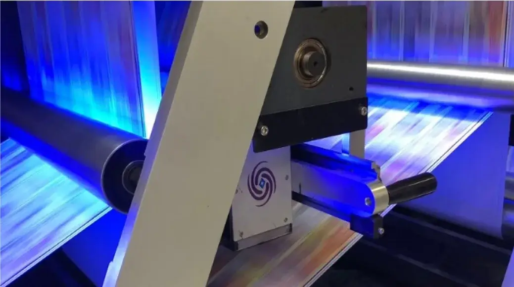 365nm UV LED strip application_Industrial UV adhesive and ink curing
