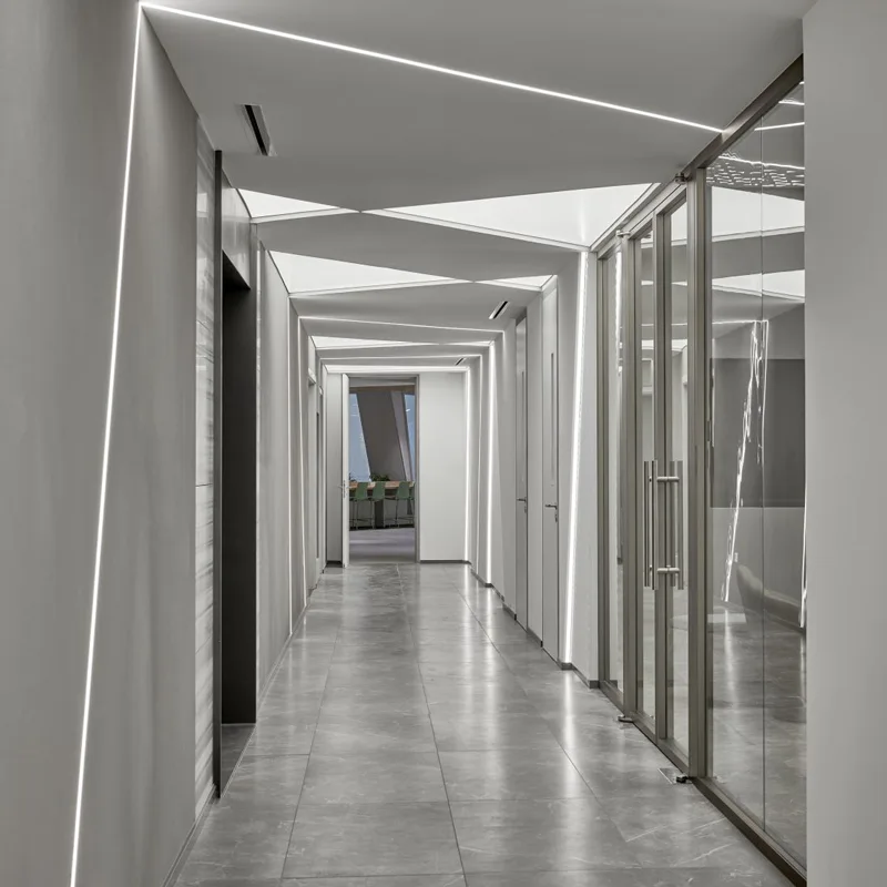 Office Linear Lighting Application_Corridors & Shared Areas Office Linear Lighting Application_Corridors & Shared Areas