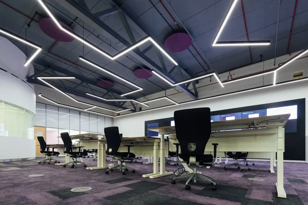 LED linear lighting for commercial projects LED linear lighting for commercial projects