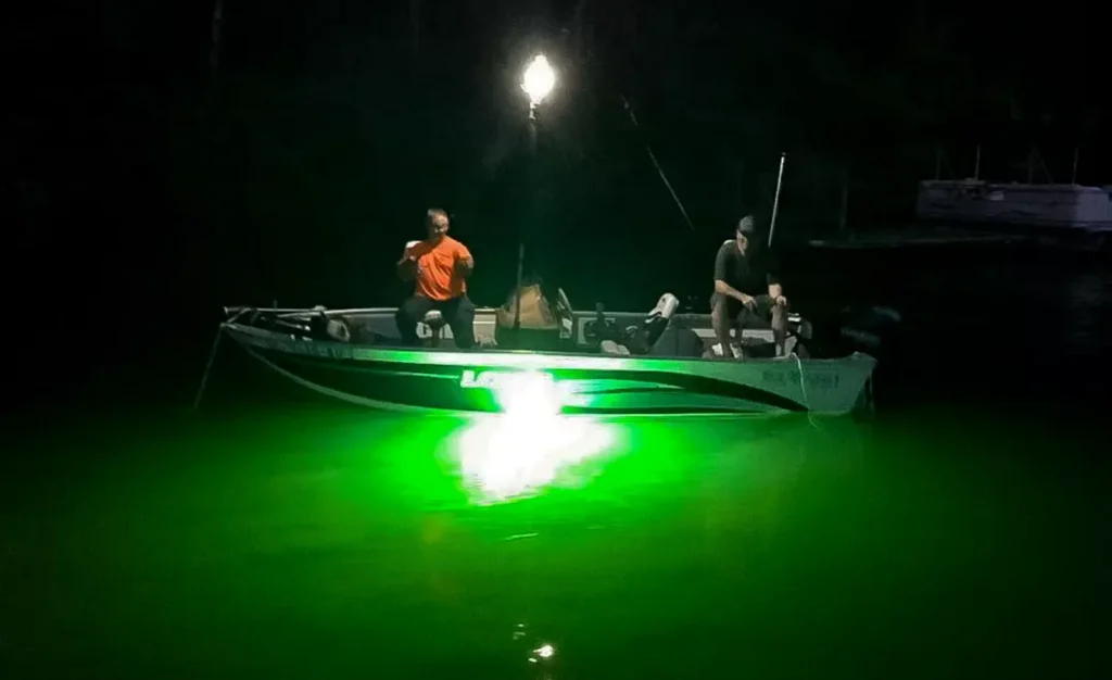 LED fish attracting lights for night fishing LED fish attracting lights for night fishing