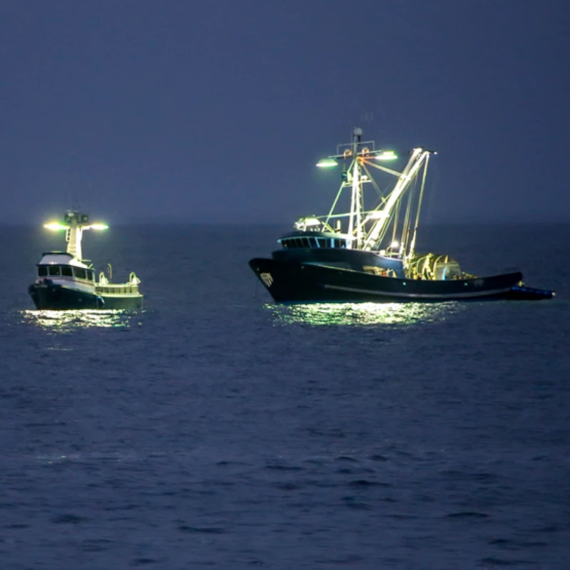surface fish lights on fishing boat surface fish lights on fishing boat