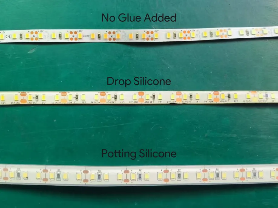 Kiểm tra so sánh sự thay đổi nhiệt độ màu trong dải LED với lớp phủ giọt nước so với tráng chậu