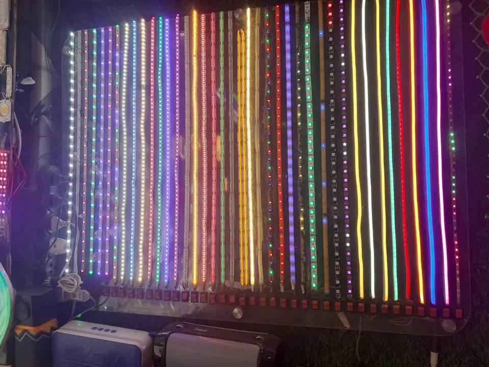 So sánh các xếp hạng công suất khác nhau trong đèn dải LED đầy màu sắc